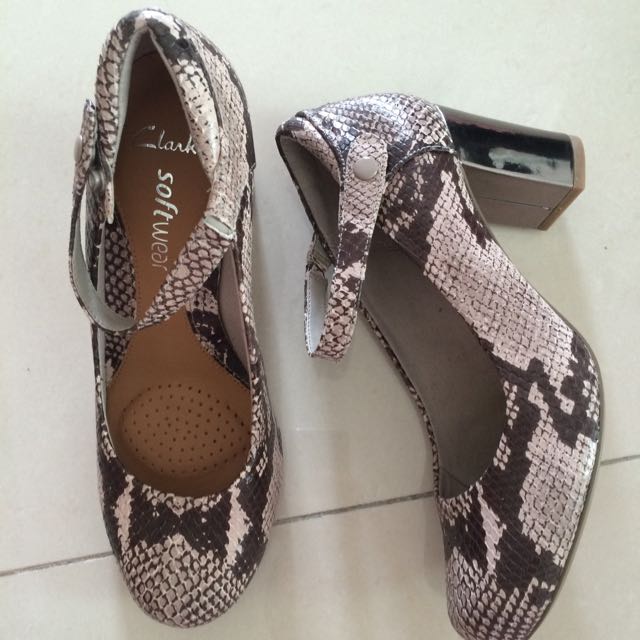 Clarks deva dolly top
