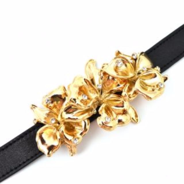 H M x Versace choker necklace