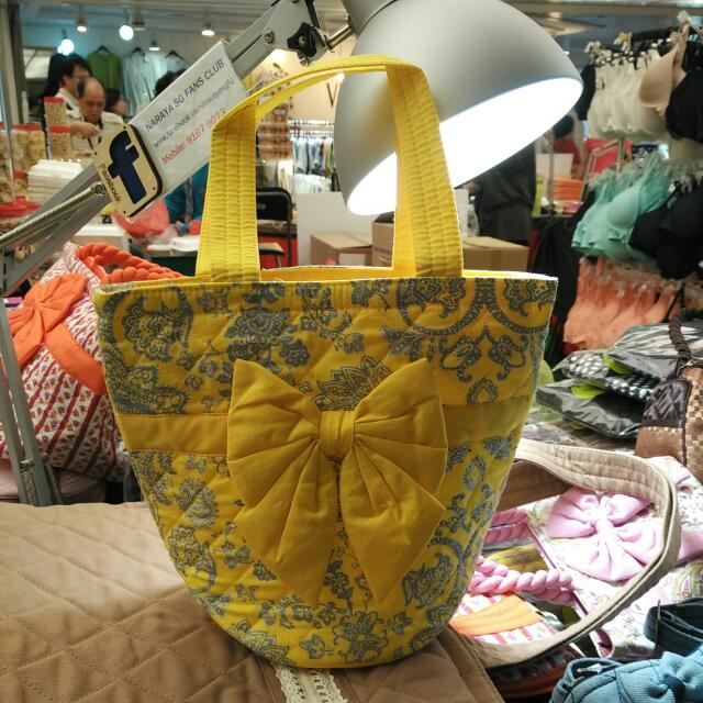 NaRaYa Round Base Lunch Bag Women s Fashion Bags Wallets Tote Bags on Carousell