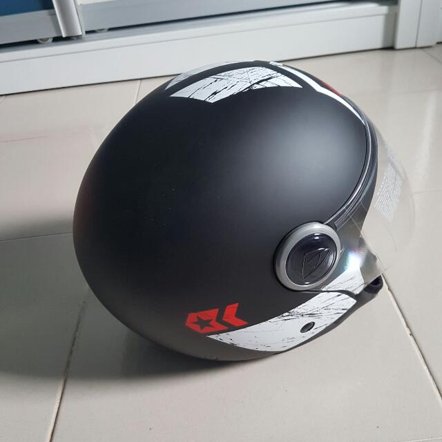 Airoh Malibu Panzer Matt Black, Car Accessories on Carousell