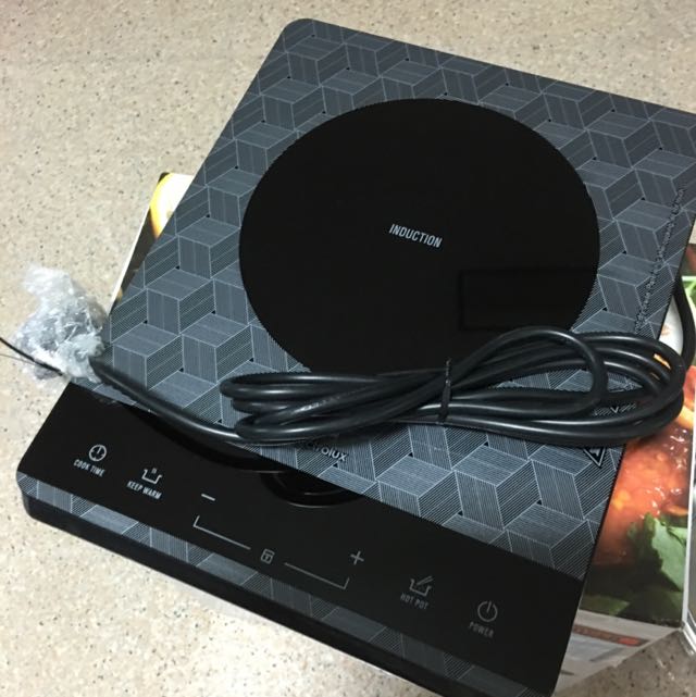 Electrolux Portable Induction Cooker ETD29PKB, TV & Home Appliances, Kitchen Appliances, Cookers