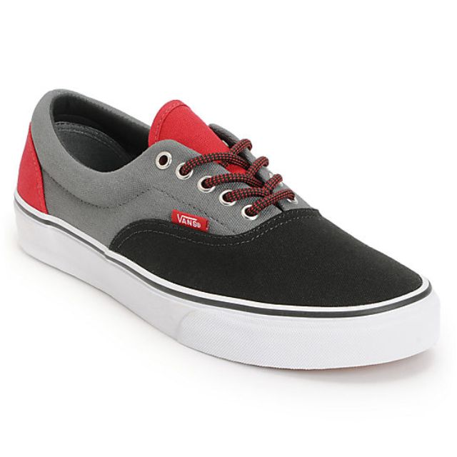 Red and black best sale skate shoes