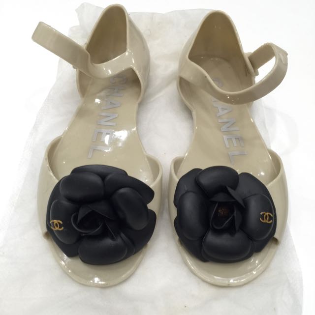 Chanel discount sandals 218
