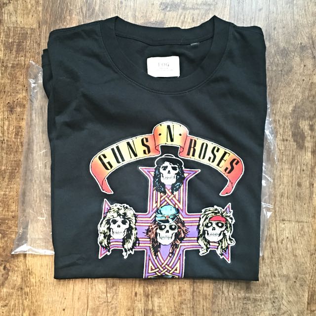 FOG - Fear of God Guns N' Roses Boxy T-Shirt, Men's Fashion, Tops 