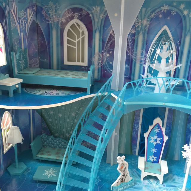 Frozen mansion dollhouse hot sale