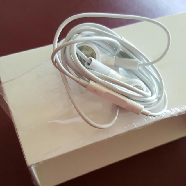 ORIGINAL APPLE EARPHONES Model MB770G B