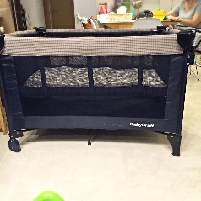 deluxe playard