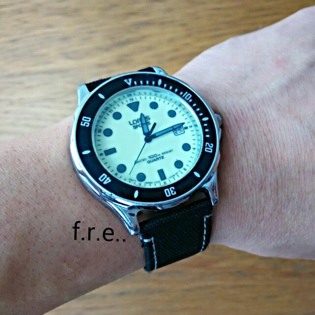 Vintage Lorus Quartz Diver watch, Hobbies & Toys, Memorabilia