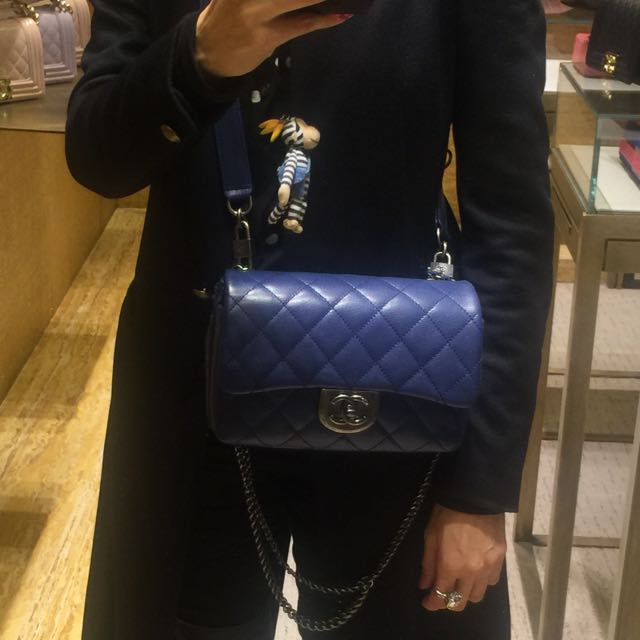 Waist chain top bag