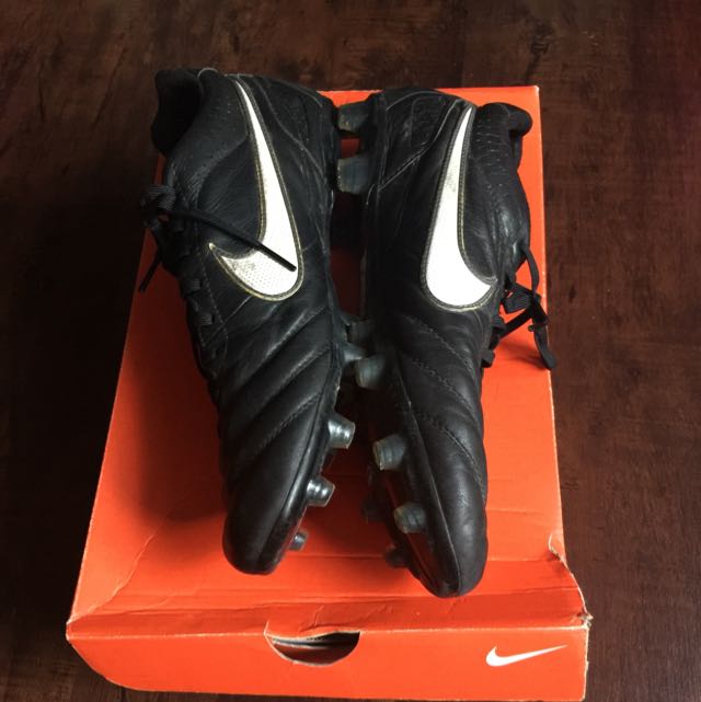 nike tiempo flight fg
