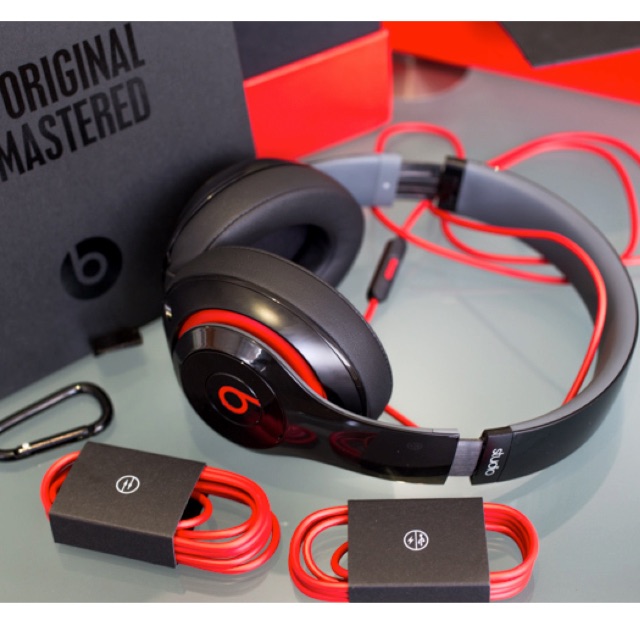 Original Beats Studio 2 0 Wired Headphone By Dr Dre Monster Apple Electronics On Carousell