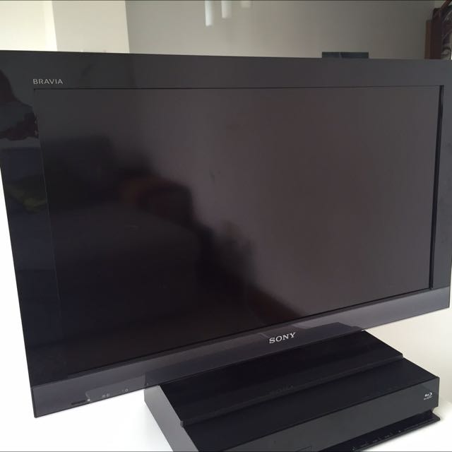 Sony Bravia LCD 32", Furniture & Home Living, Furniture, TV Consoles on ...