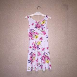 White Floral Dress (code: 007)