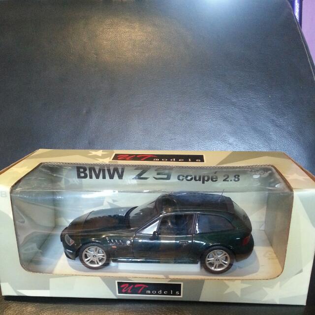 Vintage BMW Z3 Coupe 2.8 DieCast Scale 118 With Box By UT models