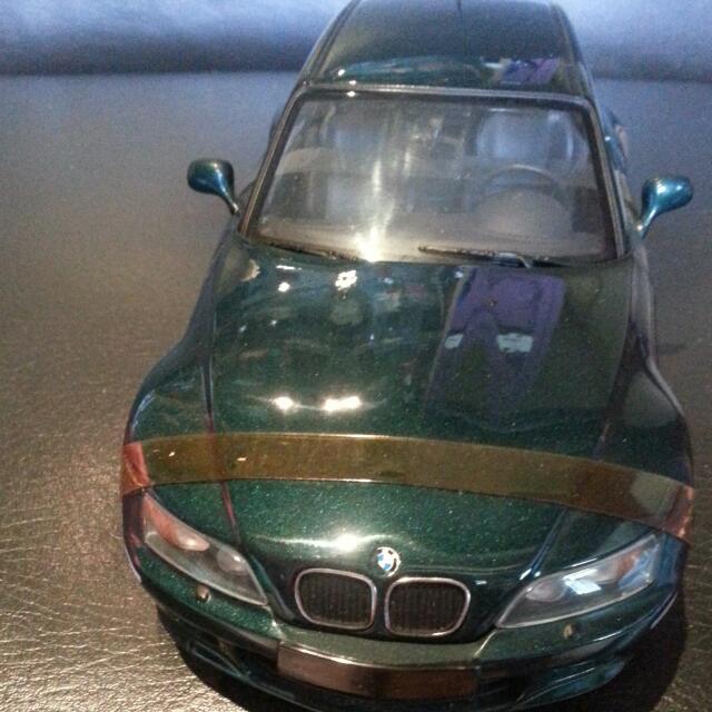 Vintage BMW Z3 Coupe 2.8 DieCast Scale 118 With Box By UT models