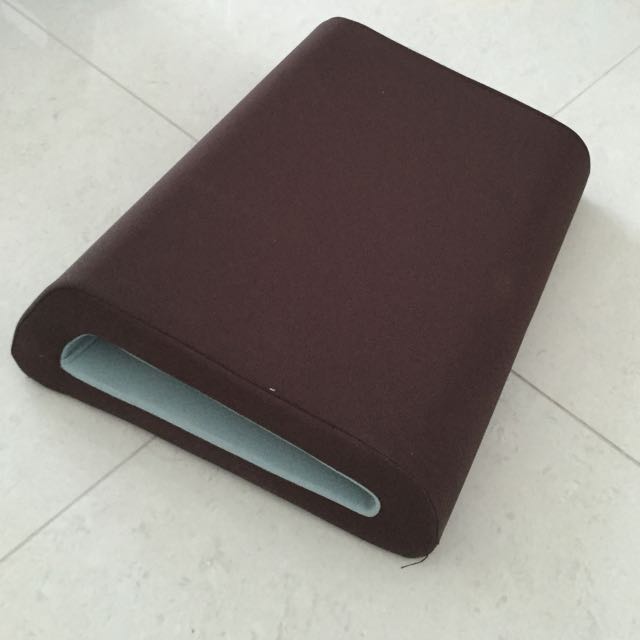 Belkin Lap Desk, Computers & Tech, Parts & Accessories, Cables & Adaptors on Carousell