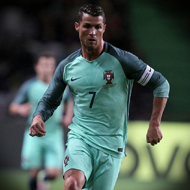 Euro 2016 Portugal Away Men S Fashion On Carousell