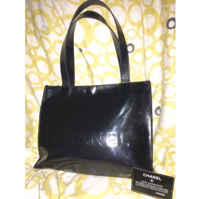 vintage chanel patent leather bag