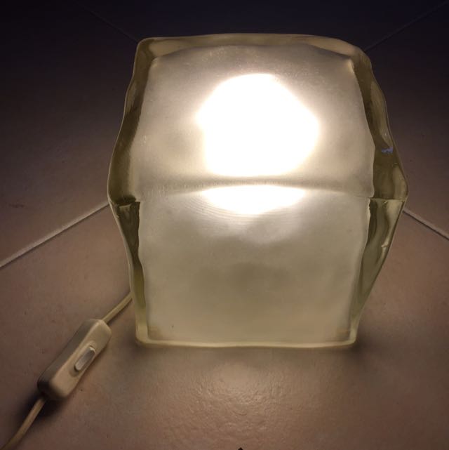 ice cube table lamp