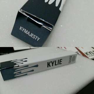 Kylie Cosmetics 

All Metals Matte
45$ Not Included shipping.
If interesting please DM me And question please do ask.

Pick Up Available =)