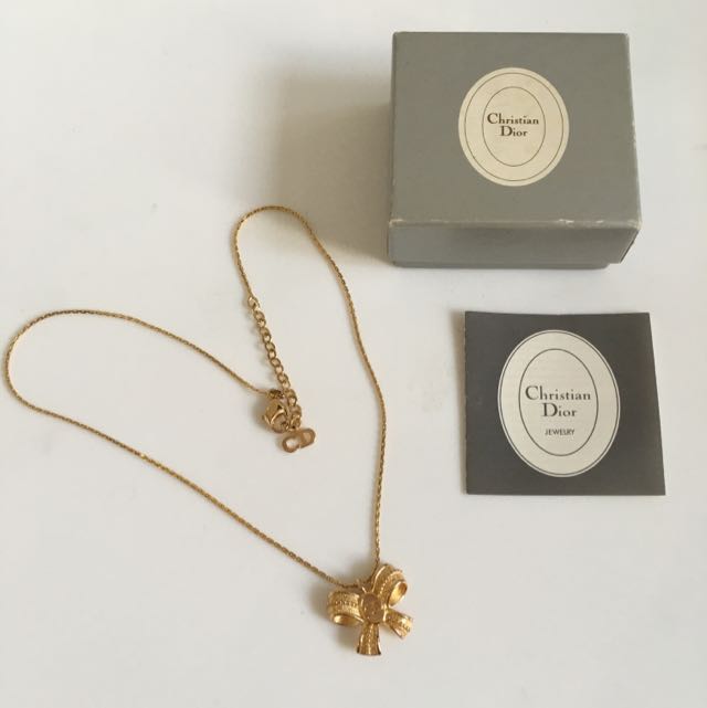 Dior ribbon necklace clearance