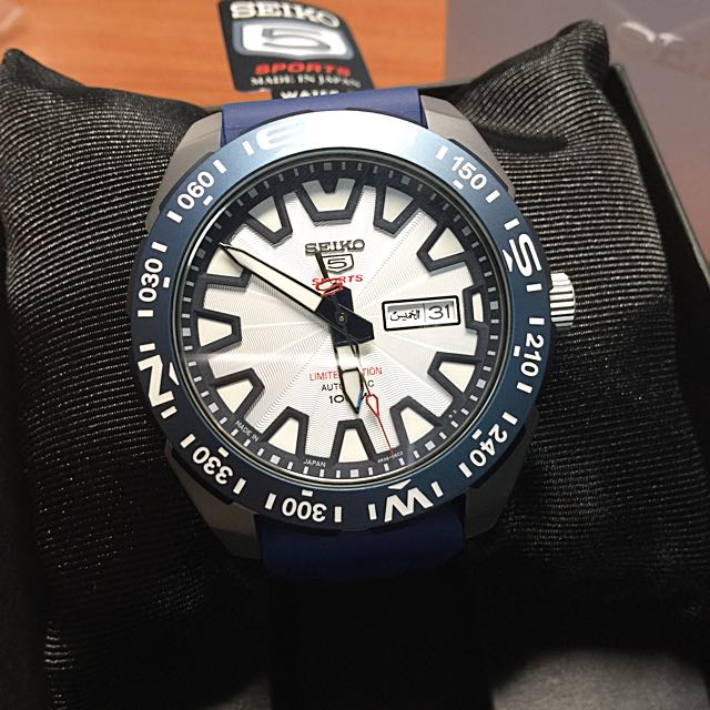 Ready Stock Seiko 5 Sports Automatic Mt Fuji Limited Edition