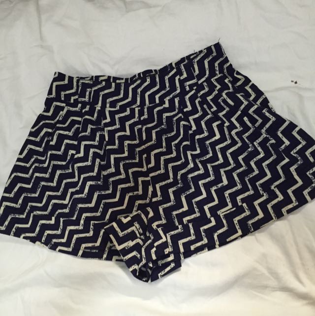 SALES x Forever 21 Culotte Shorts Women s Fashion Bottoms Other Bottoms on Carousell