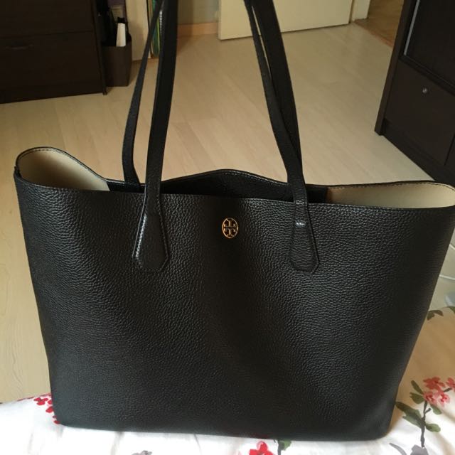 Tory Burch Black Leather Perry Tote Bag, Women's Fashion, Bags & Wallets, Tote  Bags on Carousell