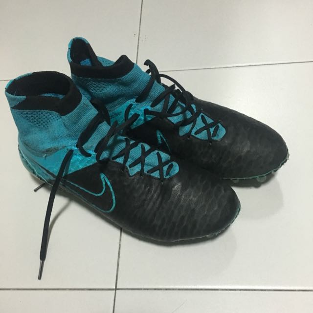 Nike Men's Magista Opus Sg pro Football Boots