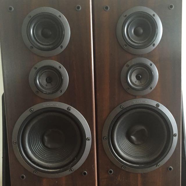 SOLD Pioneer S D77 Hifi Speakers