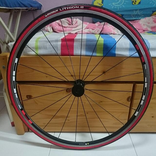 Michelin lithion 2 red store