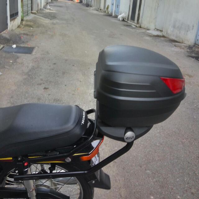 Givi hotsell box ex5