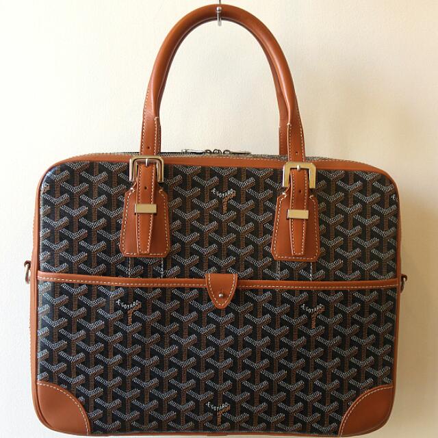 Goyard Ambassade MM Document Bag in Navy Blue, Men's Fashion, Bags,  Briefcases on Carousell
