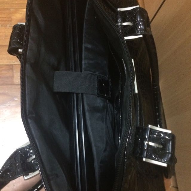 inside fjallraven kanken backpack