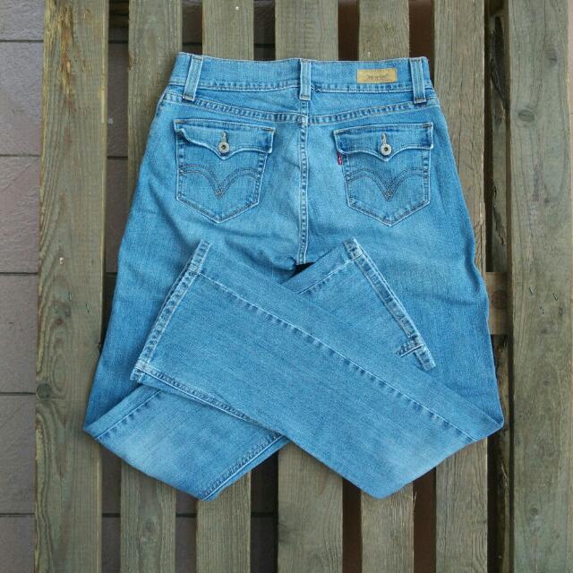 levis 542