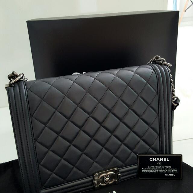 CHANEL Matelasse Boy Chanel Chain Shoulder Bag Lamb Skin Black CC Auth  29190 ref.533882 - Joli Closet