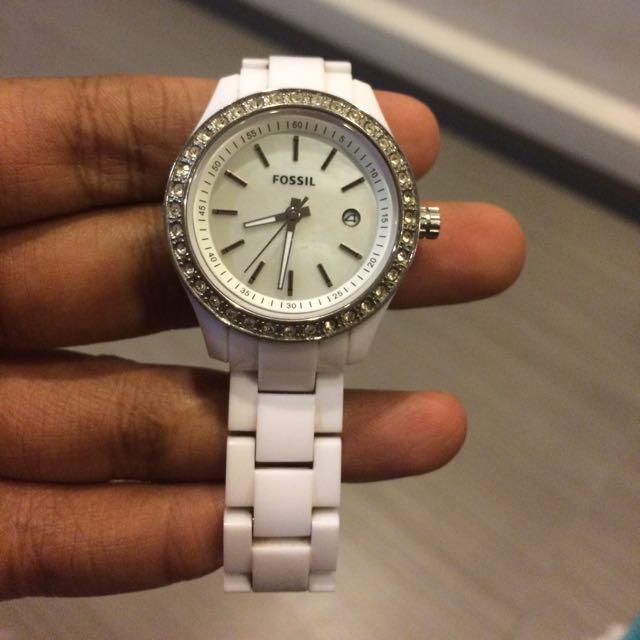White fossil watch clearance with diamonds