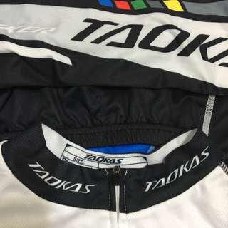 🚴🏻🚴🏿Taokas活動全新整套車衣（衣 袖套）