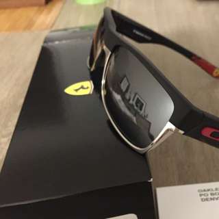 OAKLEY SUNGLASSES " Ferrari Limited Edition "
