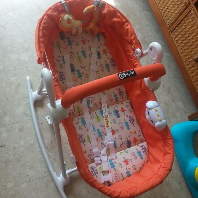 baby rocking chair with bassinet