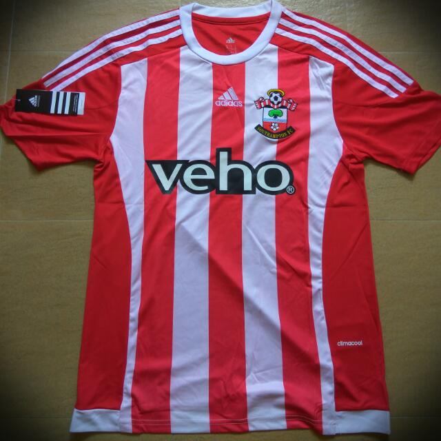 Bnwt Southampton Fc Home Football Jersey Sports On Carousell