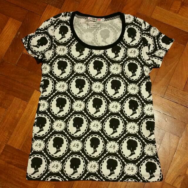 RESERVED Uniqlo Ladies Lulu Guinness T shirt Women s Fashion Tops Shirts on Carousell
