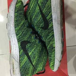 Nike Flyknit Chukka