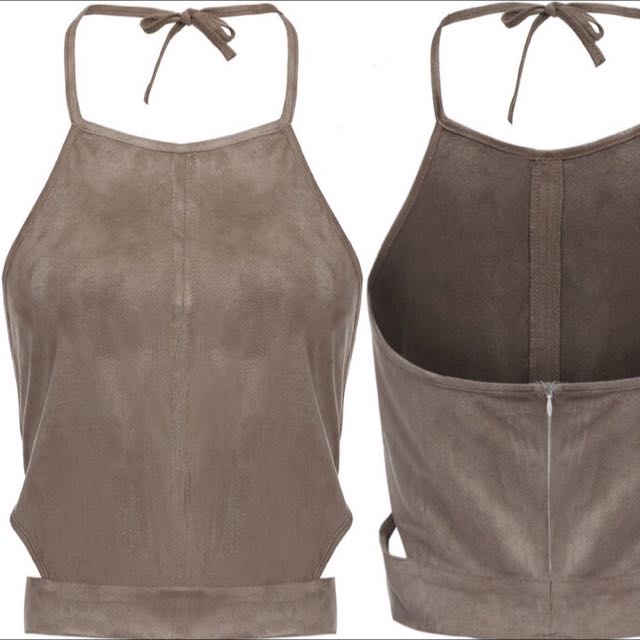 Halter Top (Category: Sleeveless) located in Kuala Lumpur. Submitted by trinityteng_ (Listing ID 59392821, Image 2). Description: .