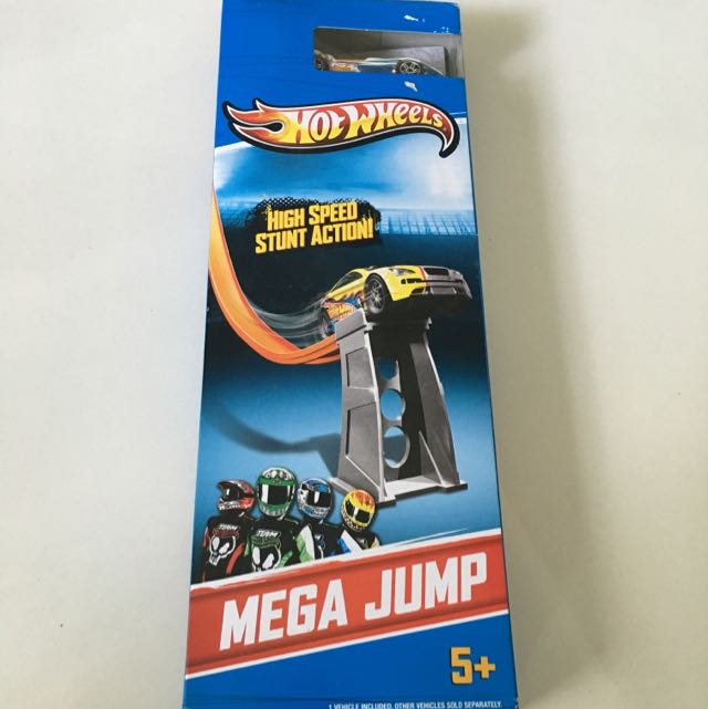 Hot wheels mega outlet jump track set