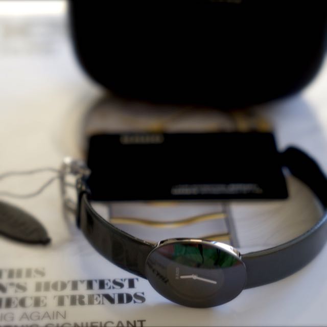 Rado oval discount shape watch