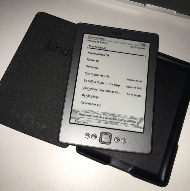 Kindle D01100 Amazon Kindle D01100 Black Comes With Charger And