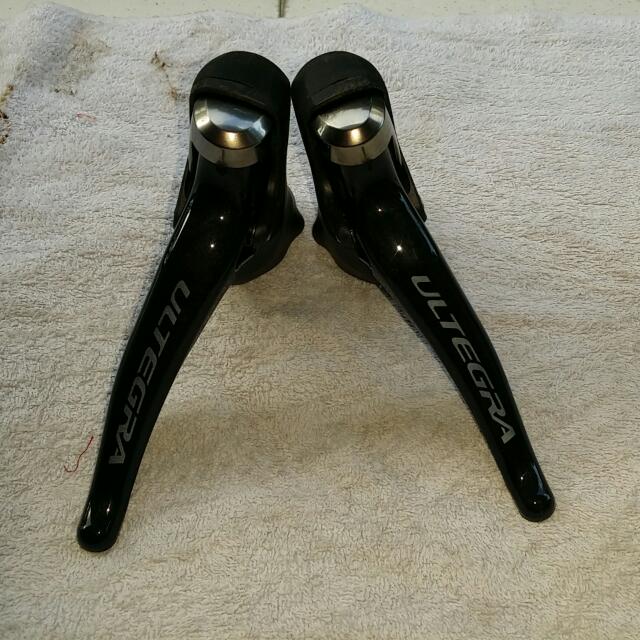 Shimano Ultegra 6800 11 Speed Shifters, Sports Equipment, Bicycles