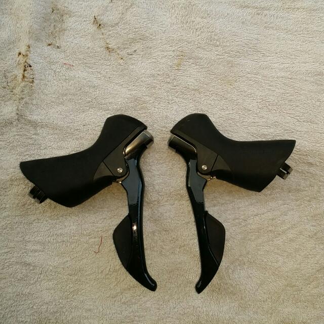 Shimano Ultegra 6800 11 Speed Shifters, Sports Equipment, Bicycles