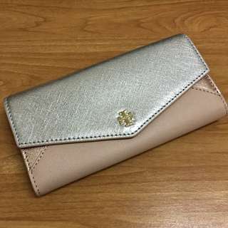 Tory Burch 玫瑰金香檳金釦式信封長夾